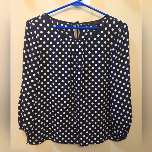 ⭐️J. Crew Navy Polka Dot 100% Silk Women's Top - Picture 1 of 3
